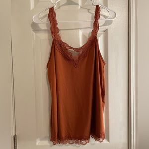 Daytrip tank from the buckle